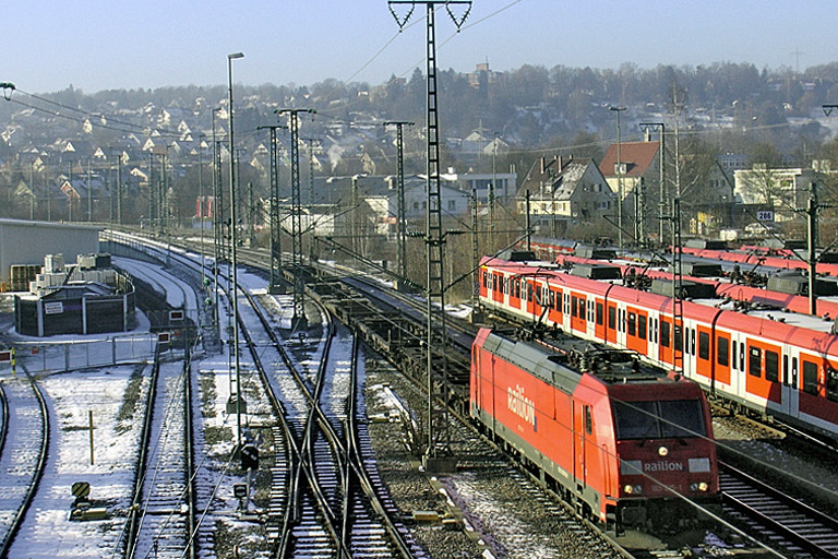 185 215 mit TEC 41008 bei km 16,0 (Januar 2006)