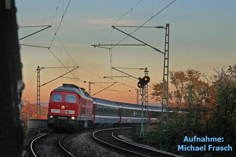 234 467 mit D 2801 bei km 2,8 (November 2006)