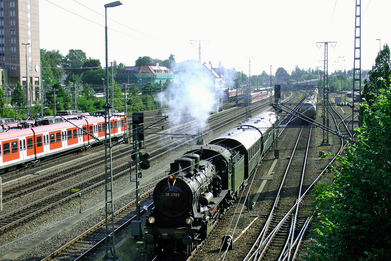 38 3199 bei km 15,8 (Juli 2006)