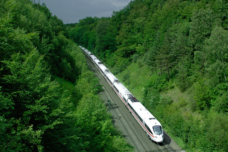 Baureihe 415 als ICE 183 bei km 20,0 (August 2006)