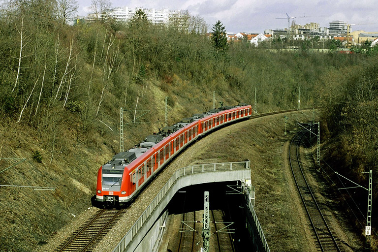 Baureihe 423 als IC 2807 (April 2006)