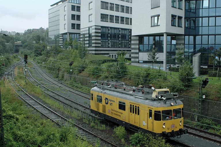 702 148 als Nbz 93178 in der Abzweigung Stuttgart-Nord (August 2006)