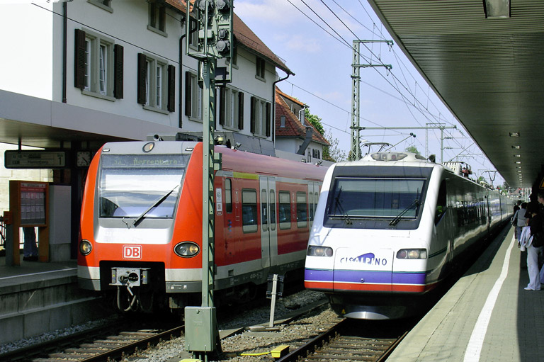 Baureihe 423 in Stuttgart-Vaihingen (Mai 2006)