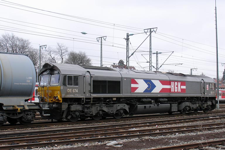 HGK Class 66 DE 674 bei km 15,6 (April 2006)