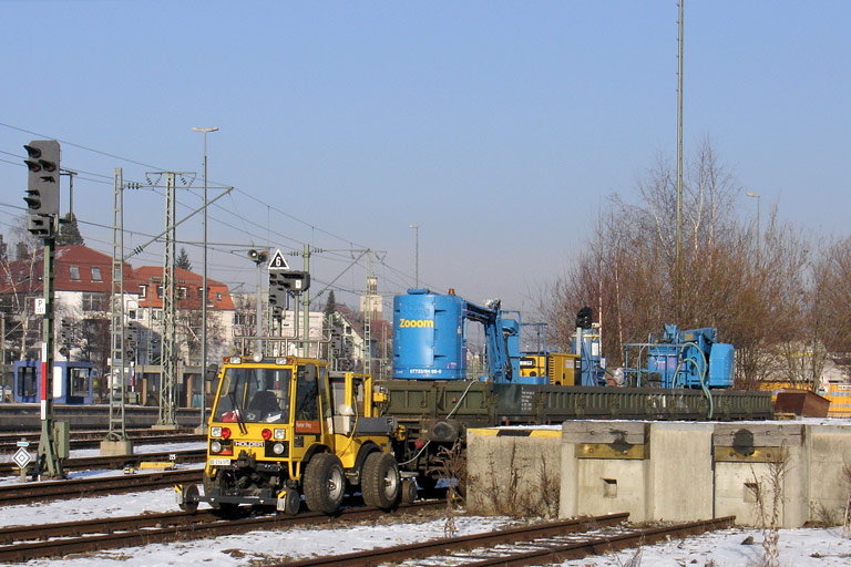 Industrietraktor Holder C 9800 H bei km 15,6 (Januar 2006)