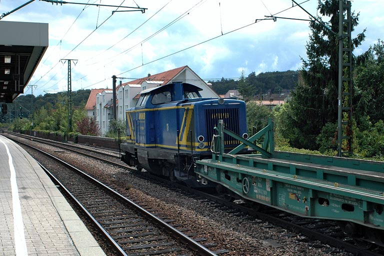 MWB V 1354 (ex-DB 213 341) mit DBV 90865 bei km 16,6 (August 2006)