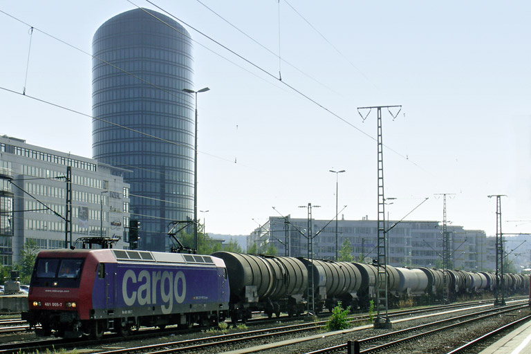 SBB Cargo 481 005 bei km 15,6 (September 2006)