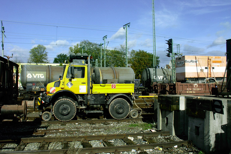 Zweiwegefahrzeug bei km 15,6 (Oktober 2006)