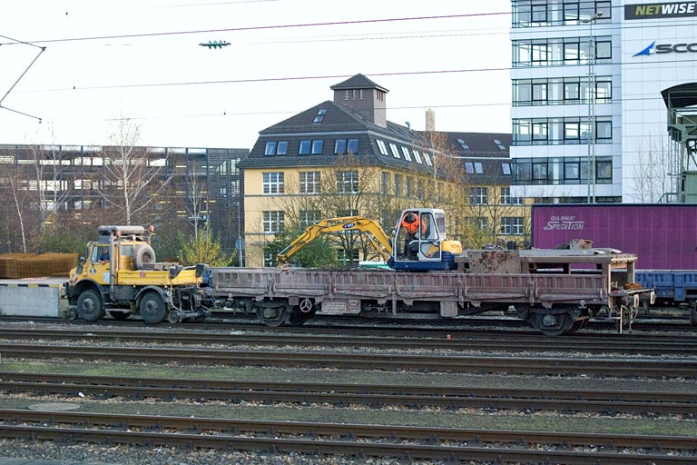 Zweiwegefahrzeug bei km 15,6 (Dezember 2006)