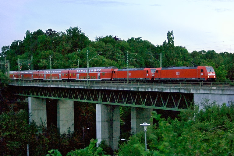 146-210-und-146-208-mit-re-19688-in-stuttgart-vaihingen