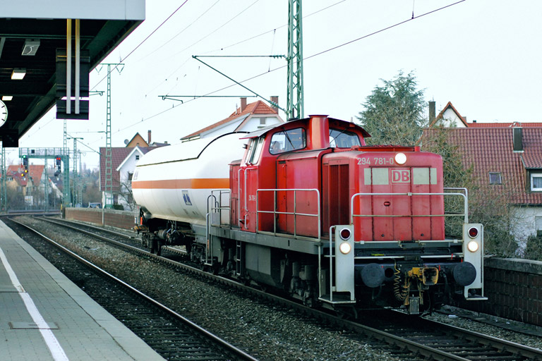 294 781 mit FZT 56174 bei km 16,6 (Februar 2007)