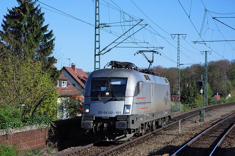 ES 64 U2-101 bei km 16,8 (April 2007)