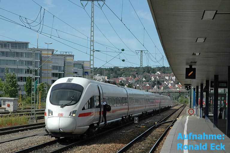 411 080 als ICE 284 bei km 15,6 (Juni 2007)