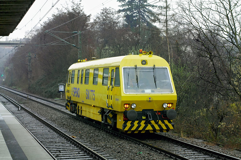 Schienenoberfl&auml;chen-Me&szlig;triebwagen Speno SM 775 bei km 14,2 (M&auml;rz 2007)