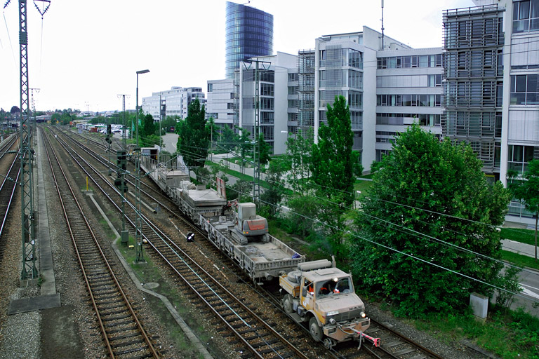 Zweiwegefahrzeug bei km 15,8 (Juni 2007)