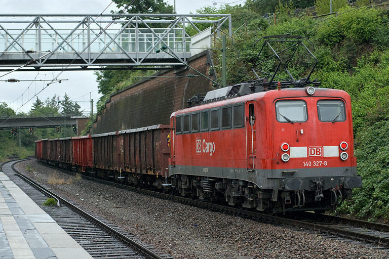 140 327 mit FZT 56173 bei km 14,2 (Juli 2008)