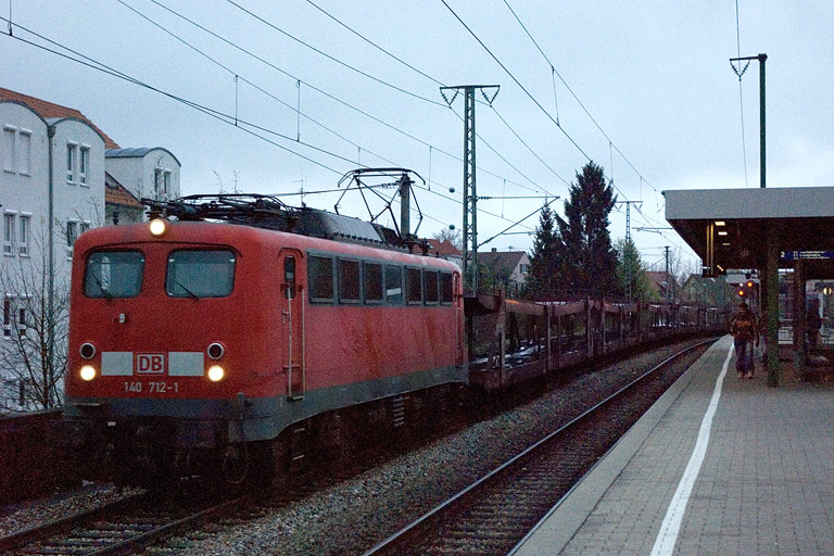 140 712 bei km 16,8 (April 2008)