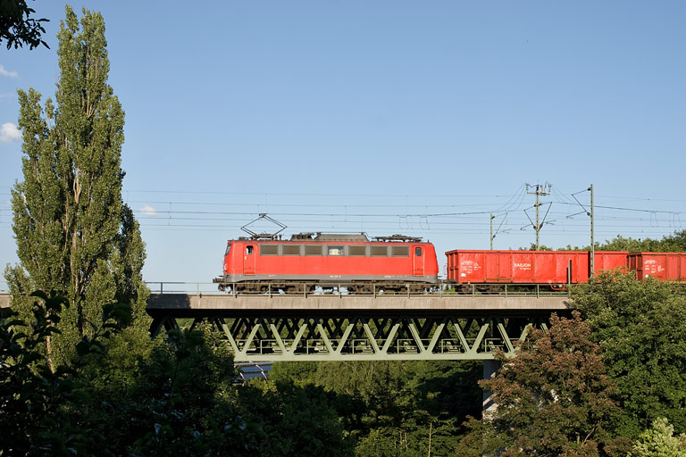 140 727 mit FZT 56173 bei km 14,6 (Juli 2008)