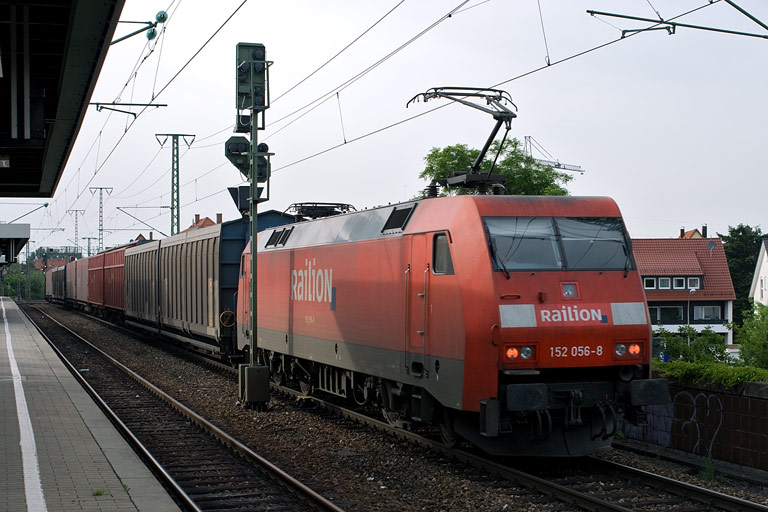 152 056 mit CSQ 60084 bei km 16,8 (Mai 2008)
