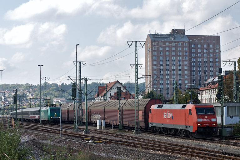 152 066 mit CSQ 60080 bei km 15,6 (September 2008)