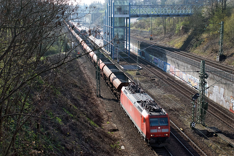 185 092 bei km 14,0 (April 2008)