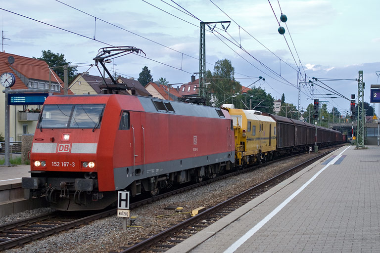 152 167 mit FZT 56173 bei km 15,6 (September 2008)