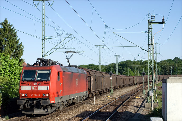 185 088 mit CS 49150 bei km 16,8 (Mai 2008)