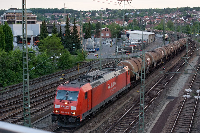 185 245 mit CFA 49596 bei km 16,0 (Mai 2008)