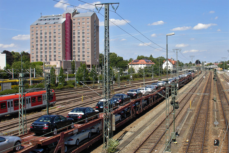 185 272 mit CSQ 60082 bei km 15,8 (Juli 2008)