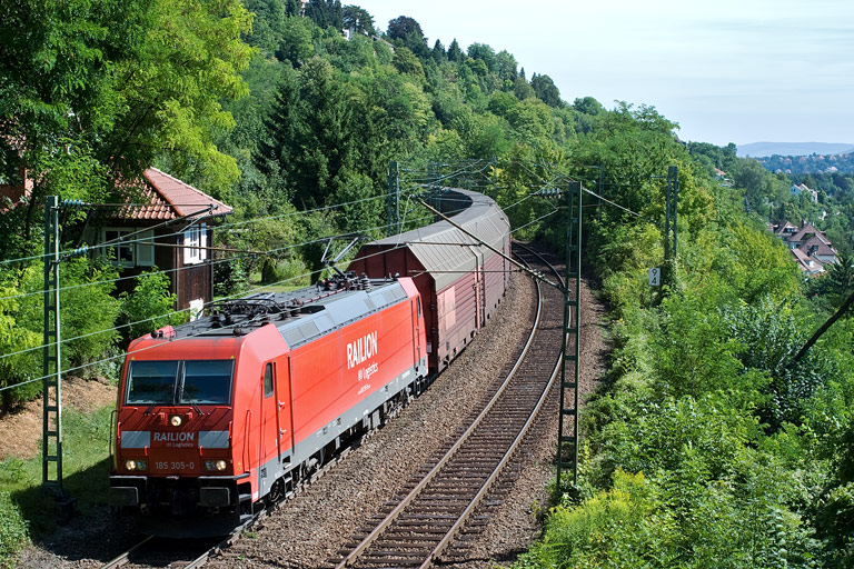 185 305 mit FZ 56165 bei km 9,2 (August 2008)