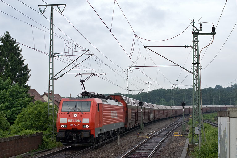 189 041 mit CSQ 60084 bei km 16,8 (Juni 2008)