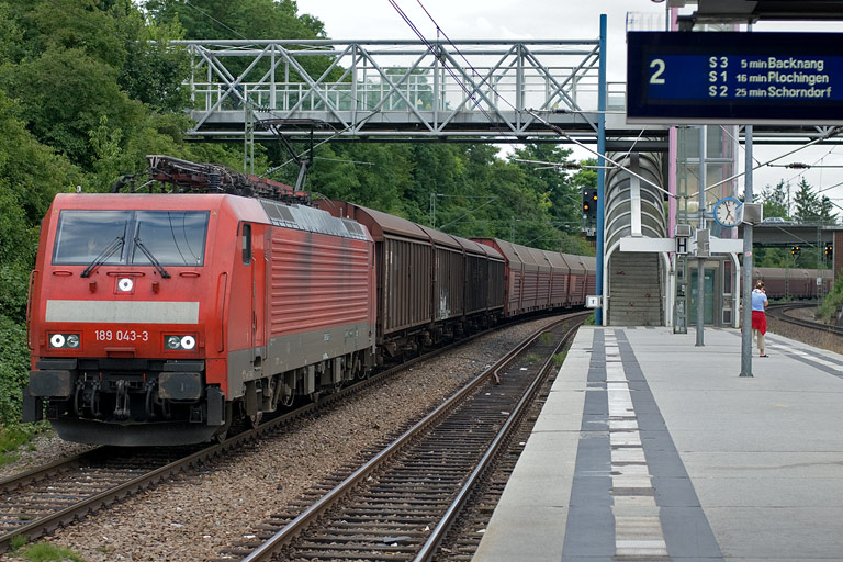 189 043 mit CSQ 60084 bei km 14,2 (Juli 2008)