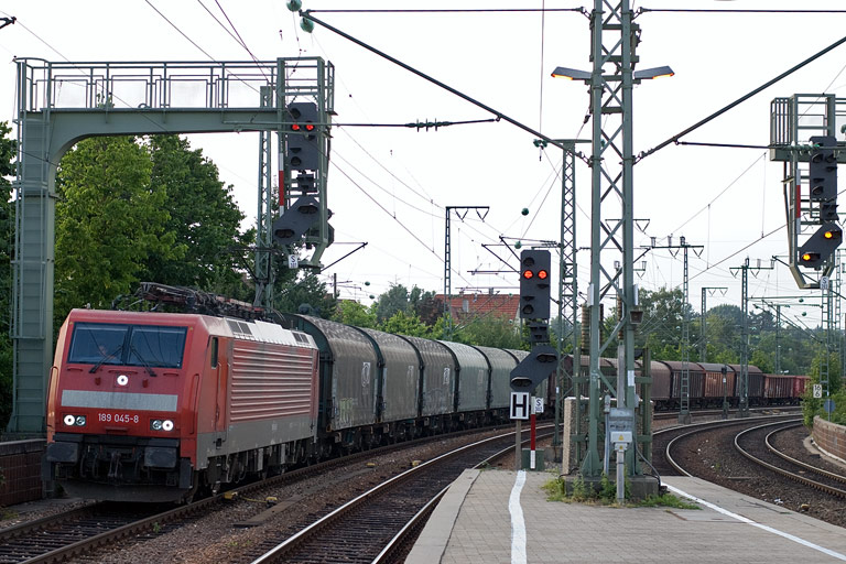 189 045 mit FZT 56173 bei km 16,6 (Juni 2008)