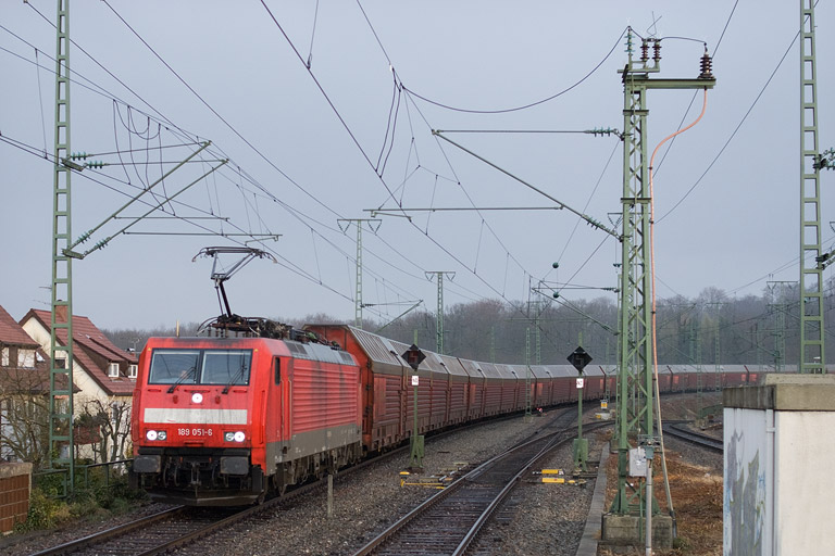 189 051 mit CSQ 60084 bei km 16,8 (April 2008)
