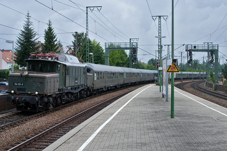 194 051 mit DPE 88805 bei km 16,6 (August 2008)