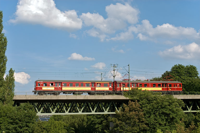 465 005/865 611 als DPN 88560 bei km 14,6 (Juli 2008)