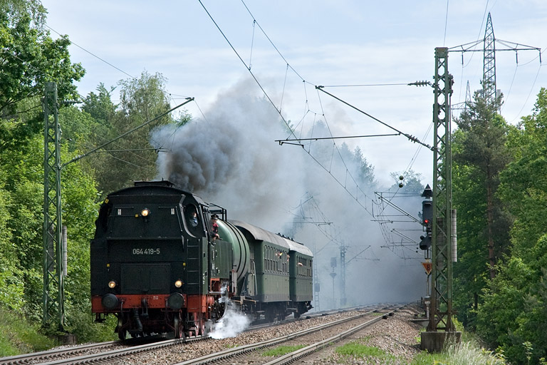 64 419 bei Stuttgart-Rohr (Mai 2008)