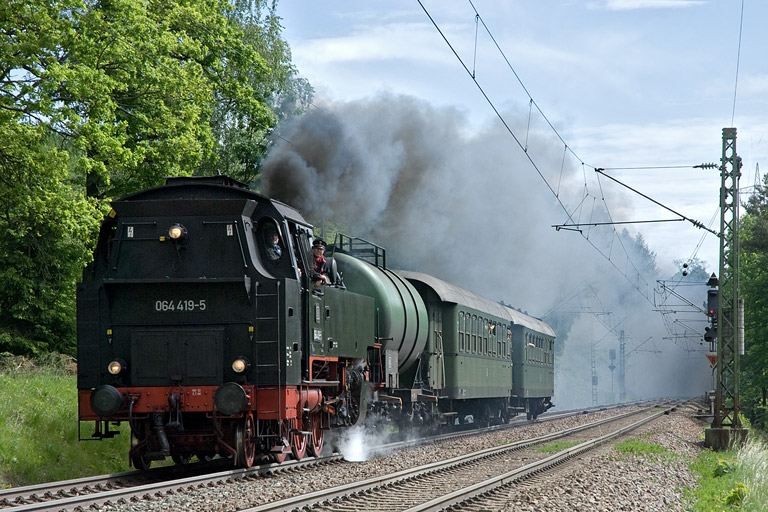 64 419 bei Stuttgart-Rohr (Mai 2008)