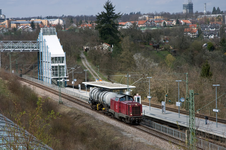 EMN V211.01 mit DGS 59216 bei km 14,0 (April 2008)
