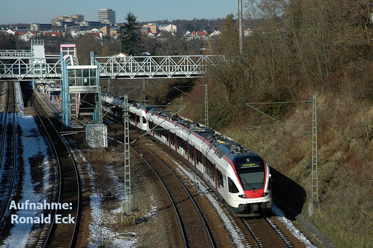 SBB RABe 526 655 und 526 657 als DPE 84498 bei km 14,4 (November 2008)