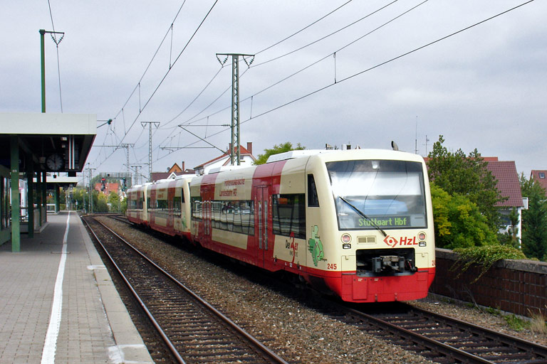 HzL Regioshuttles VT 232, VT 235 und VT 245 bei km 16,8 (August 2008)