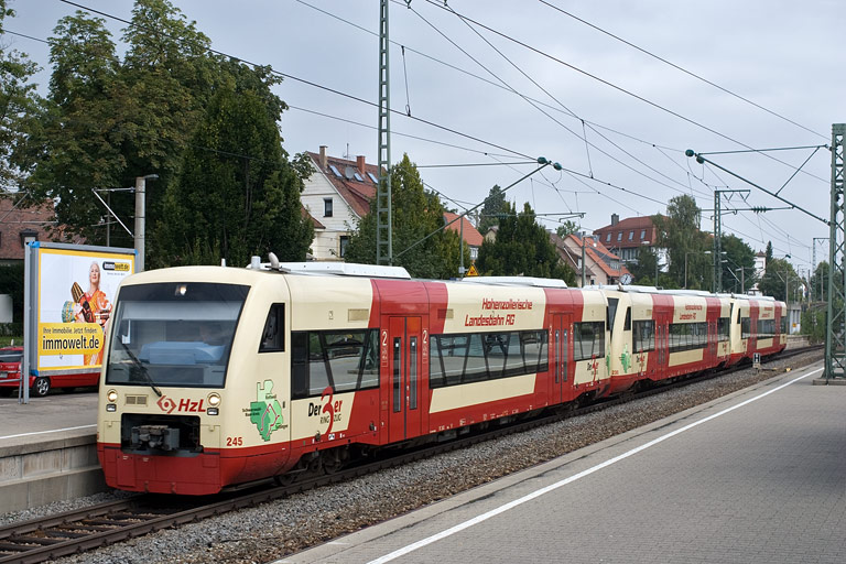 HzL Regioshuttles VT 245, VT 235 und VT 232 bei km 15,6 (August 2008)