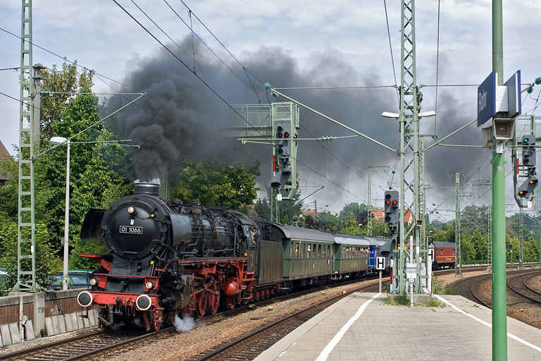 01 1066 in Stuttgart-Rohr (August 2009)