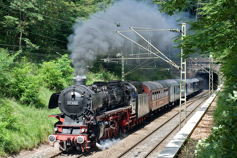01 1066 bei Stuttgart-Rohr (Juli 2009)