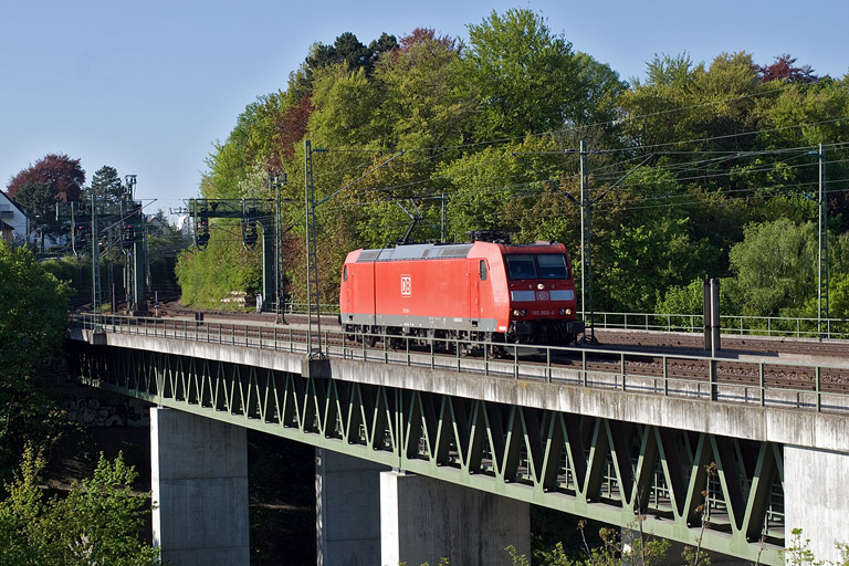 185 068 bei km 14,6 (April 2009)