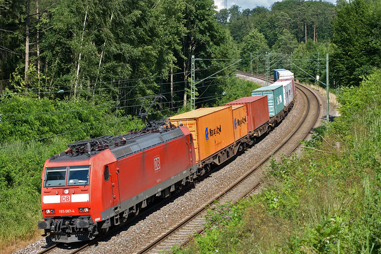 185 087 mit TEC 43169 bei km 21,6 (Juni 2009)