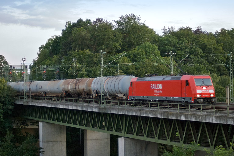 185 294 bei km 14,6 (August 2009)