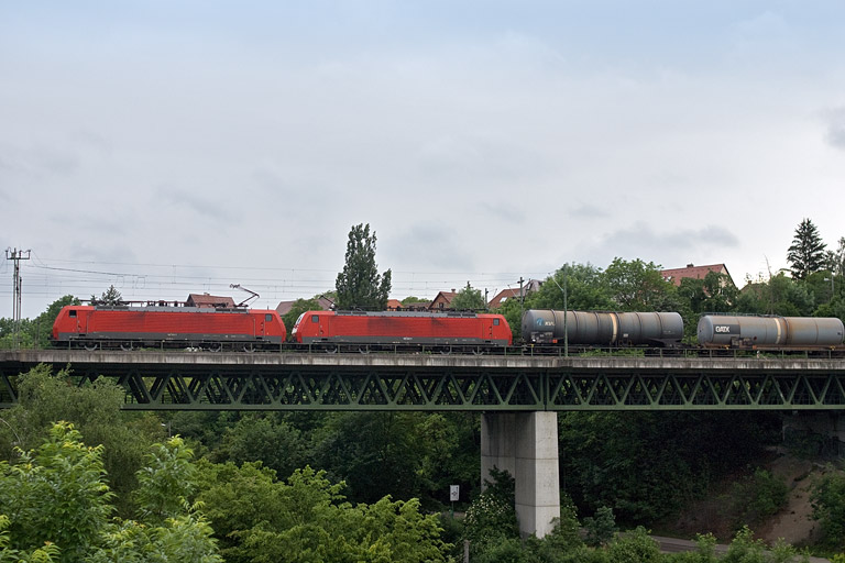 189 019 und 189 022 bei km 14,6 (Mai 2009)