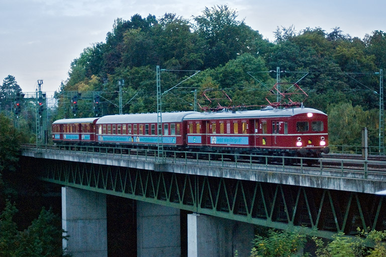 465 006/865 606 als RE 31999 bei km 14,6 (September 2009)