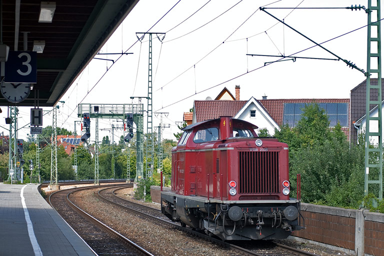 V100 2335 bei km 16,6 (August 2009)